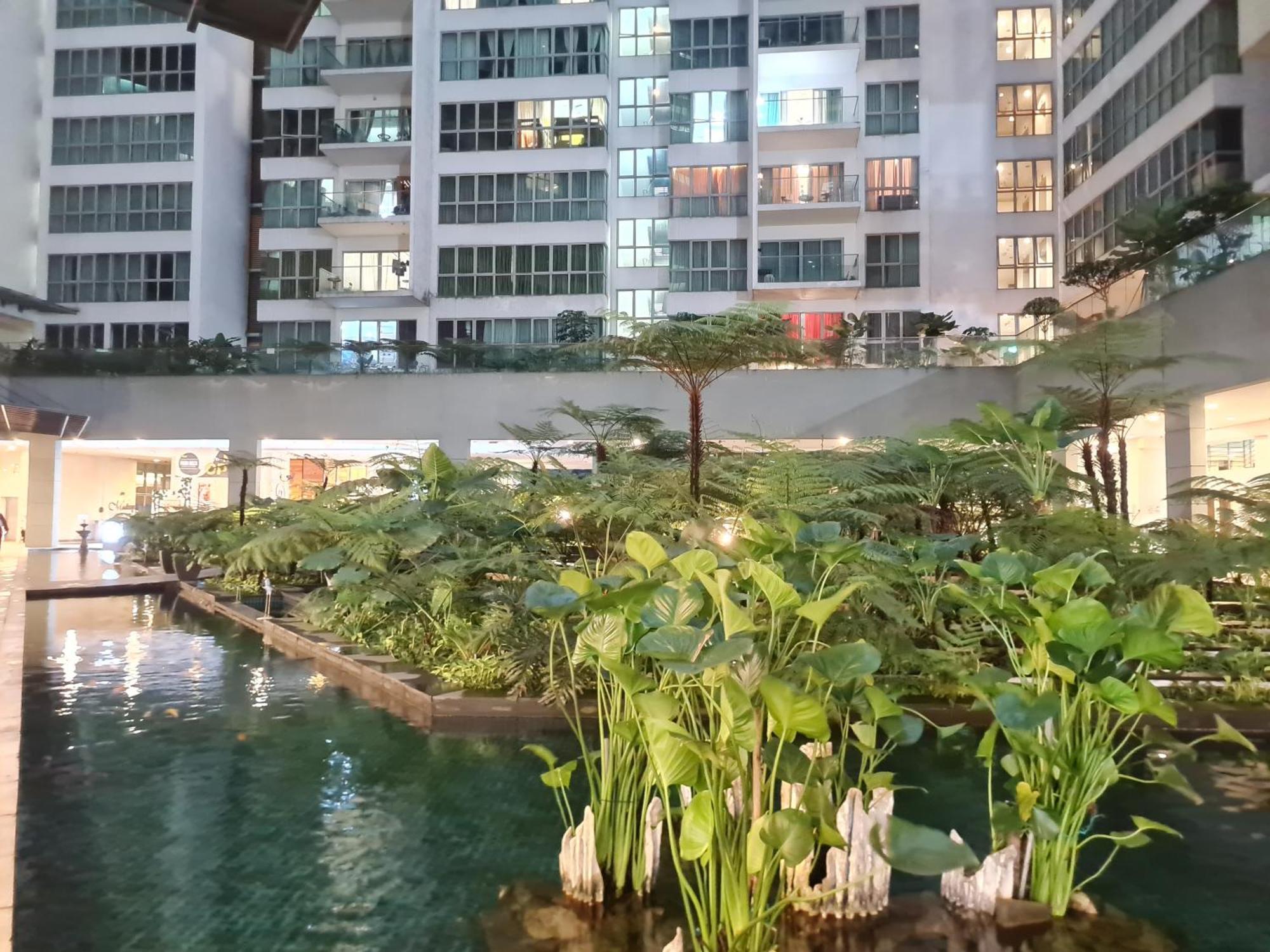Hostel At Regalia Sky Pool Kuala Lumpur Exteriör bild