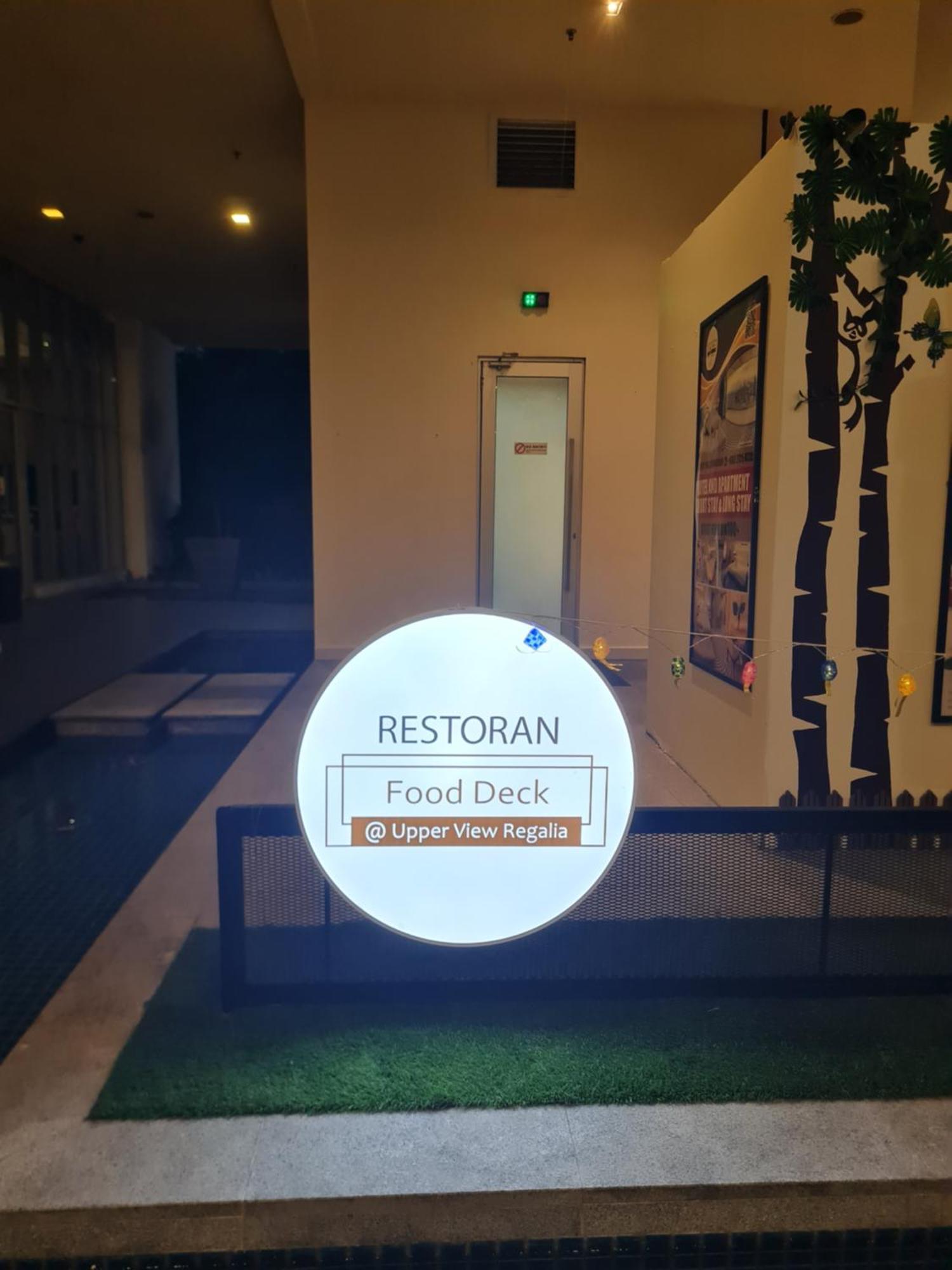 Hostel At Regalia Sky Pool Kuala Lumpur Exteriör bild